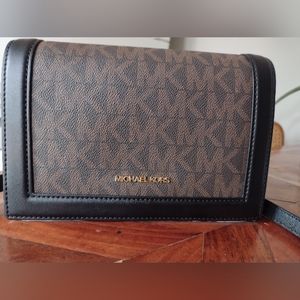 NWT Michael Kors Crossbody